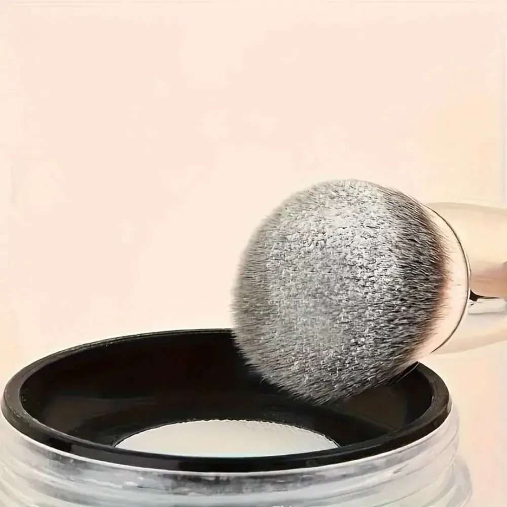 NWT Kabuki Multi-Purpose Face Makeup Brush Blending, Buffing, Flawless Finish